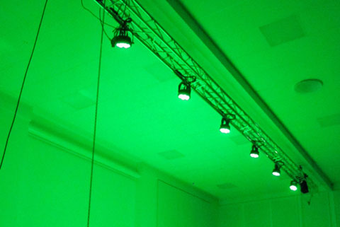 Lysbro farveskiftende LED lys Roskilde Tekniske Skole
