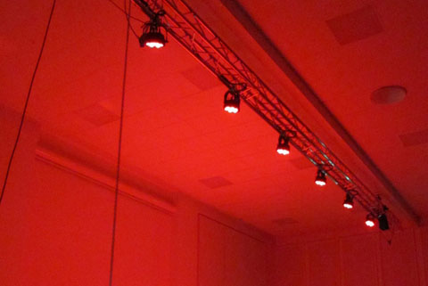 Lysbro farveskiftende LED lampe Roskilde Tekniske Skole