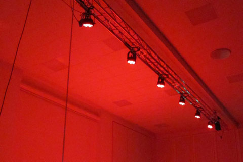 Lysbro farveskiftende LED lampe Roskilde Tekniske Skole